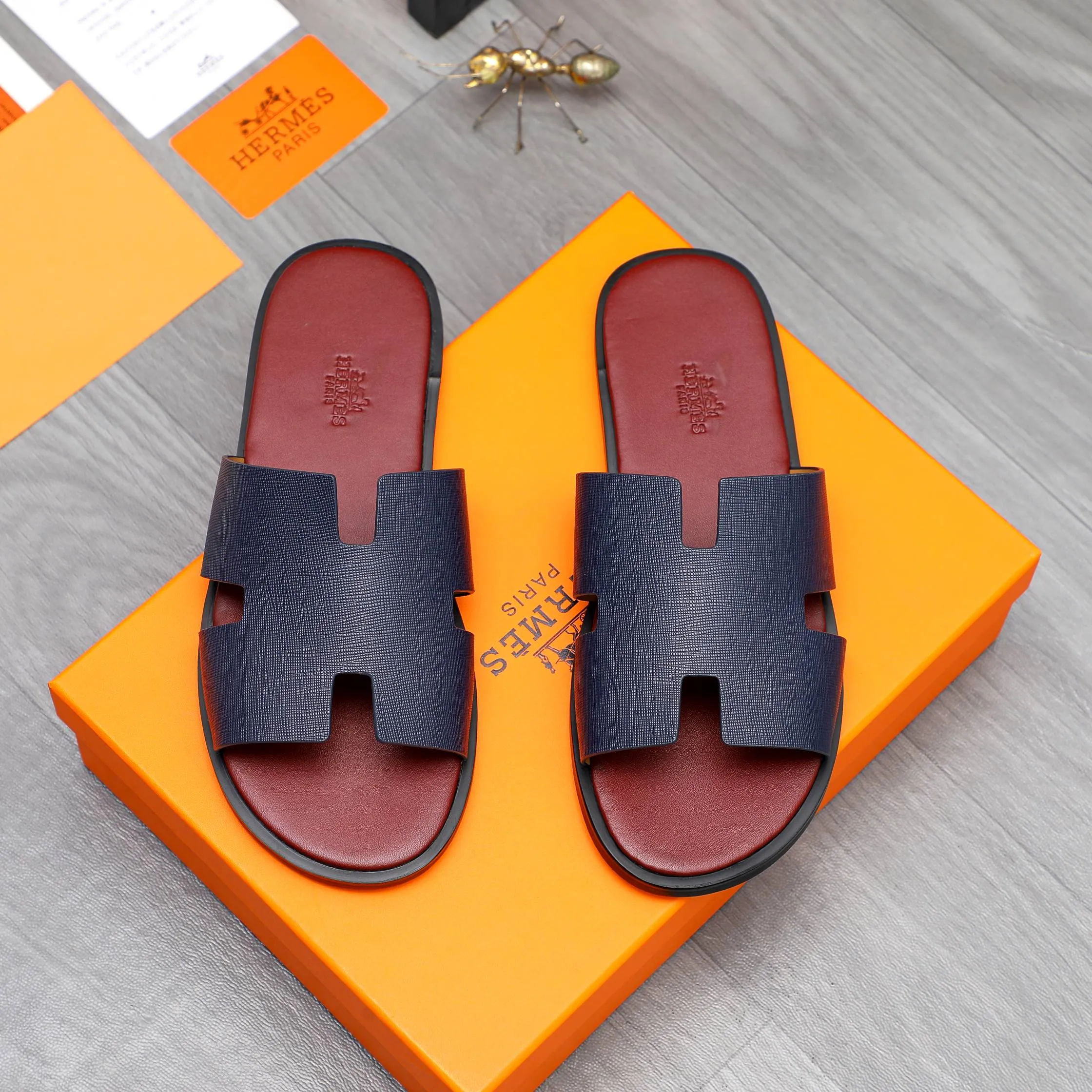 Men's shoes 💰280 Product trademark: Hermes "Hermes" slippers Regular size: 38-46 Product material: vertical grain cowhide upper, microfiber lining, original outsole